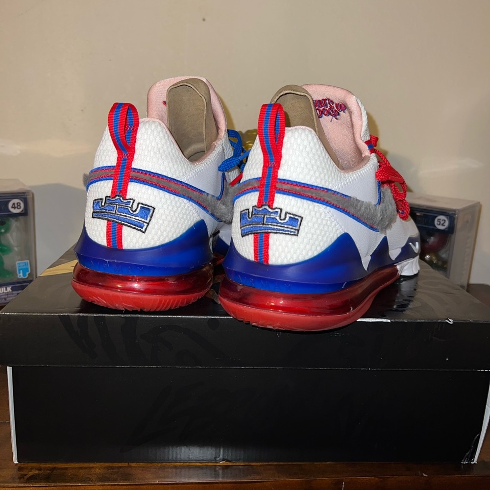 Lebron 17 low Tune Squad Edition